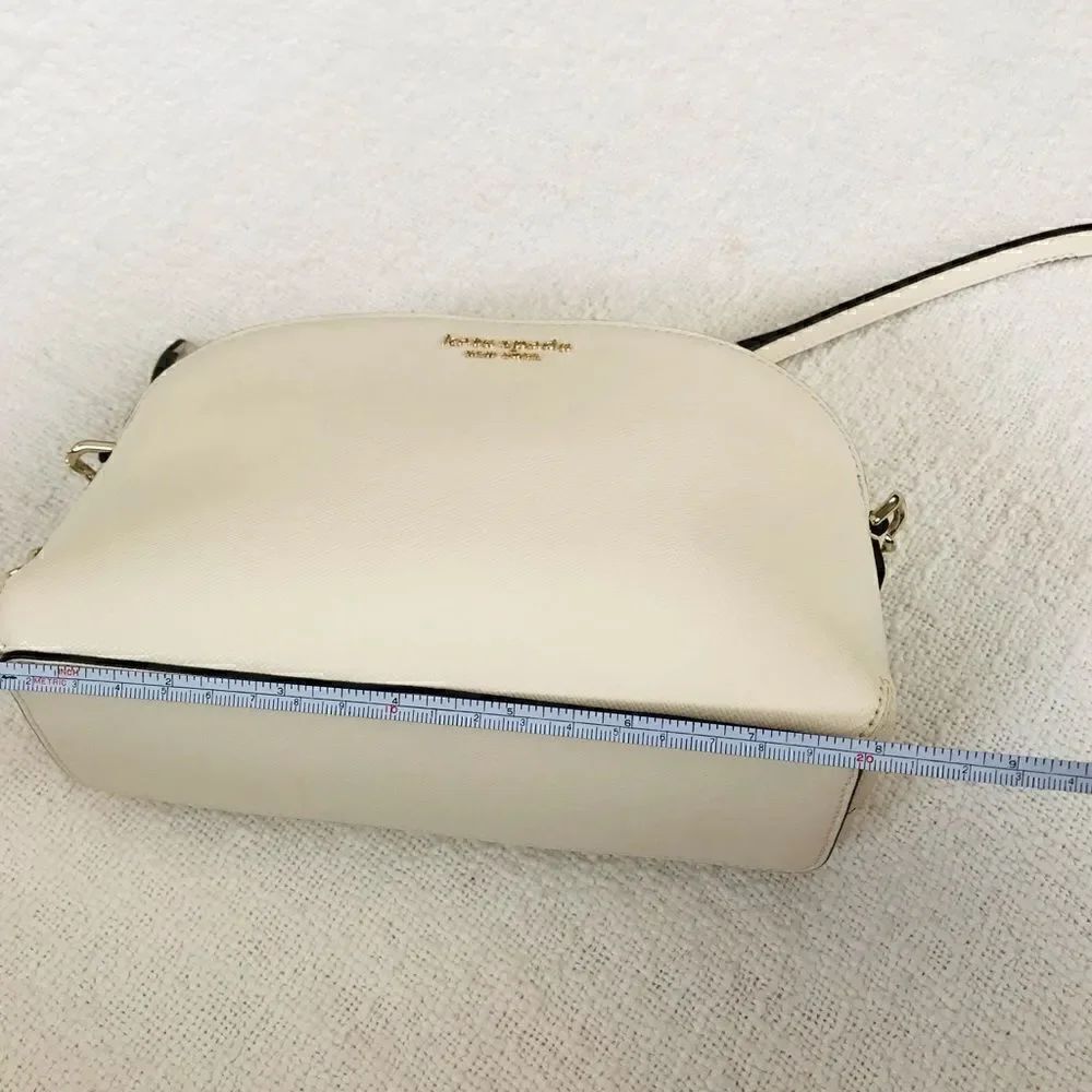 KATE SPADE NEW YORK | BRAND NEW | Saffiano Leather Crossbody Bag in Bone. - Picture 8 of 14